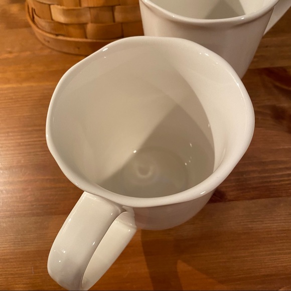 Set Of 4 Thomson Pottery Mugs Petal Cream - Picture 4 of 5